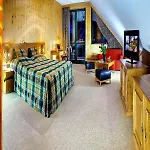 Tri Studnicky - Adult Friendly 4*