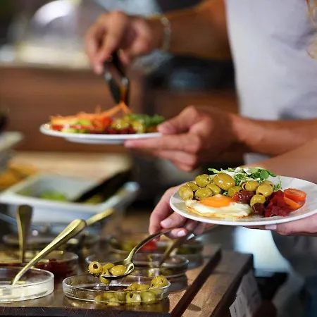 Tri Studnicky - Adult Friendly Hotel 4*