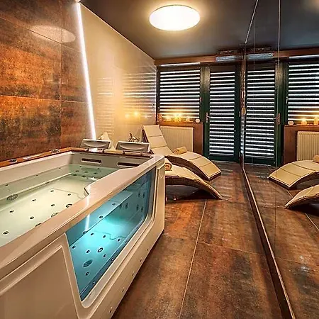 Hotel Tri Studnicky - Adult Friendly 4*