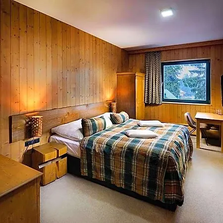 Tri Studnicky - Adult Friendly Hotel 4*