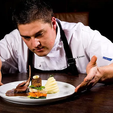 Hotel Tri Studnicky - Adult Friendly 4*